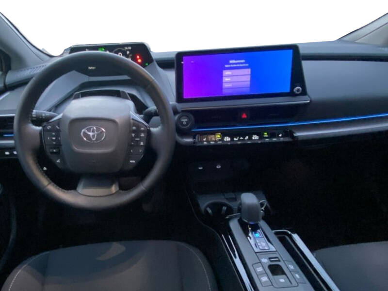 Toyota Prius Alpha 1st Generation Toyota Prius Alpha 1st Generation